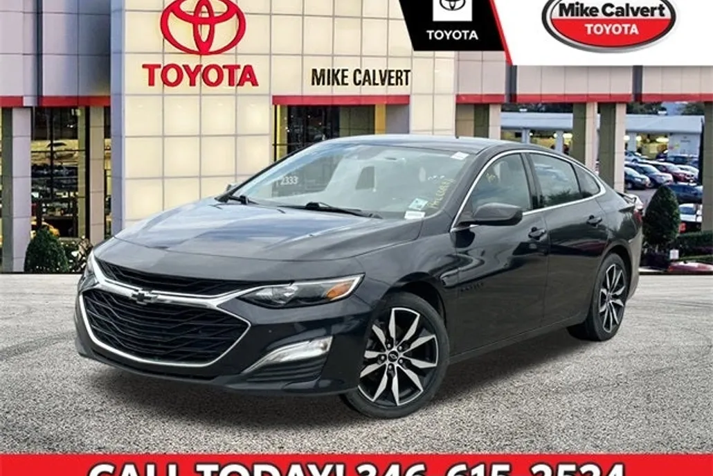 2023 Chevrolet Malibu RS photo 1