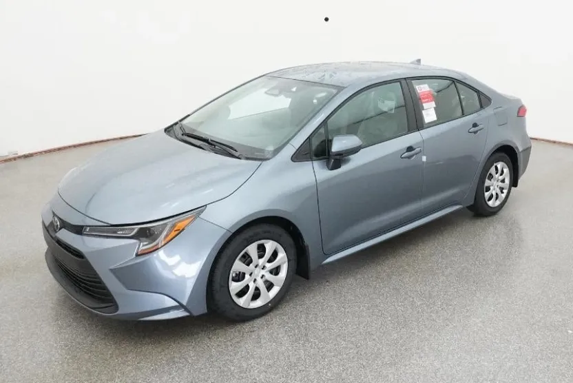 2026 Toyota Corolla LE photo 1