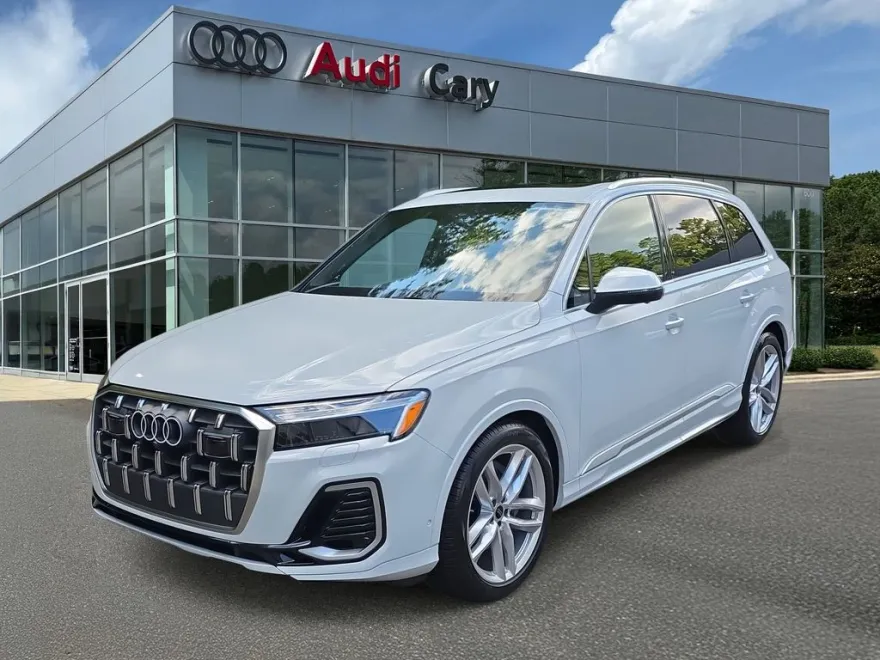 2025 Audi Q7 55 Prestige photo 1