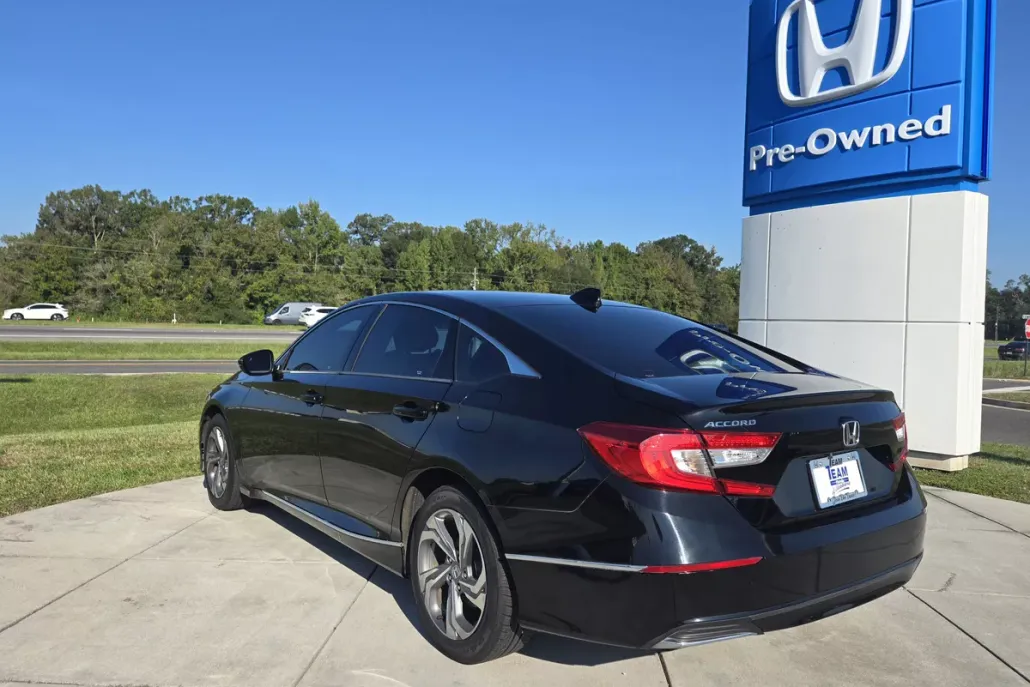 2018 Honda Accord EX-L 1.5T photo 1