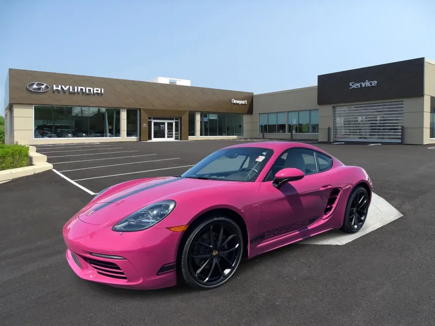 2024 Porsche Cayman photo 1