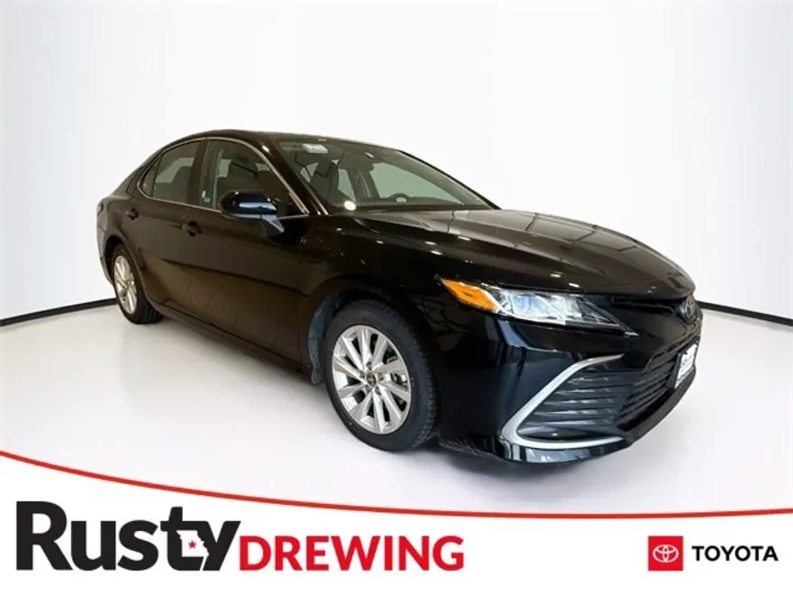 2024 Toyota Camry LE photo 1