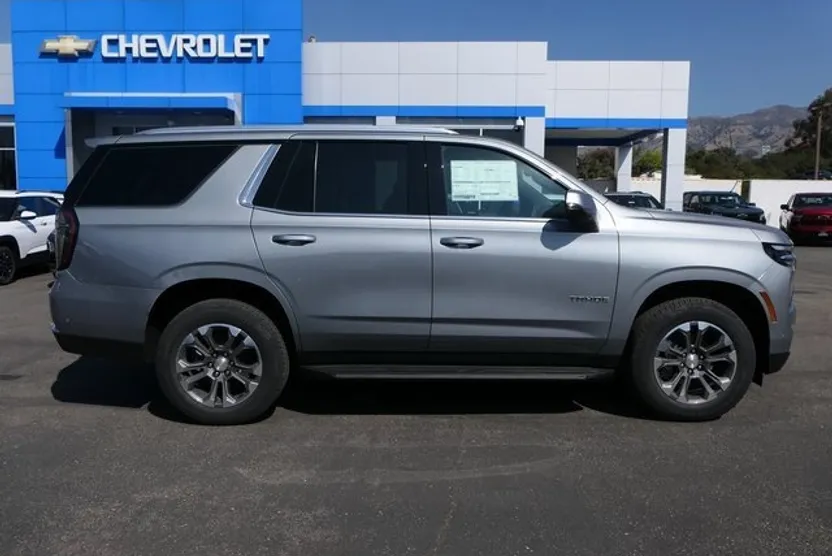 2026 Chevrolet Tahoe LT photo 1