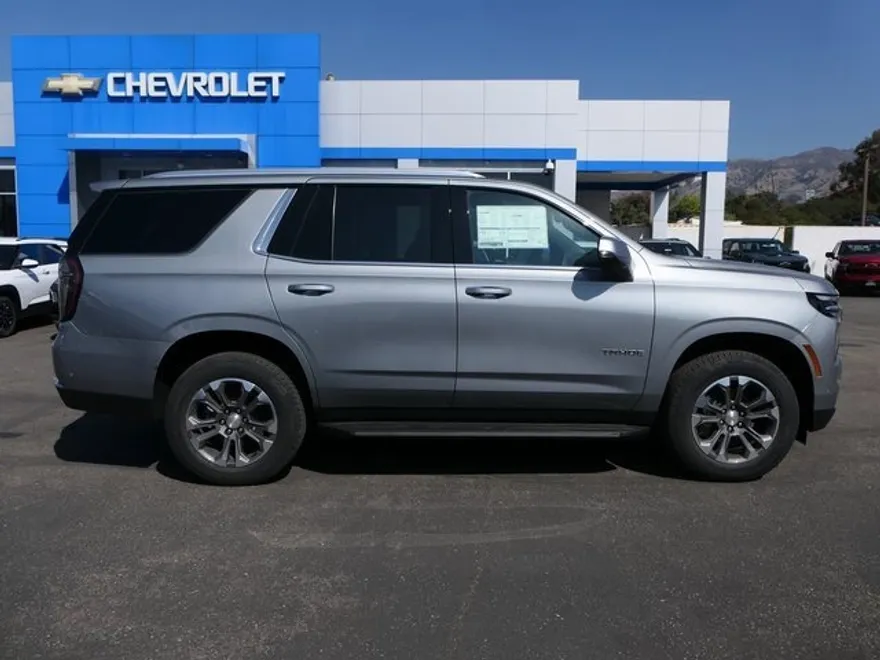 2026 Chevrolet Tahoe LT photo 1