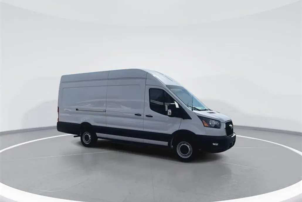 2023 Ford Transit photo 1