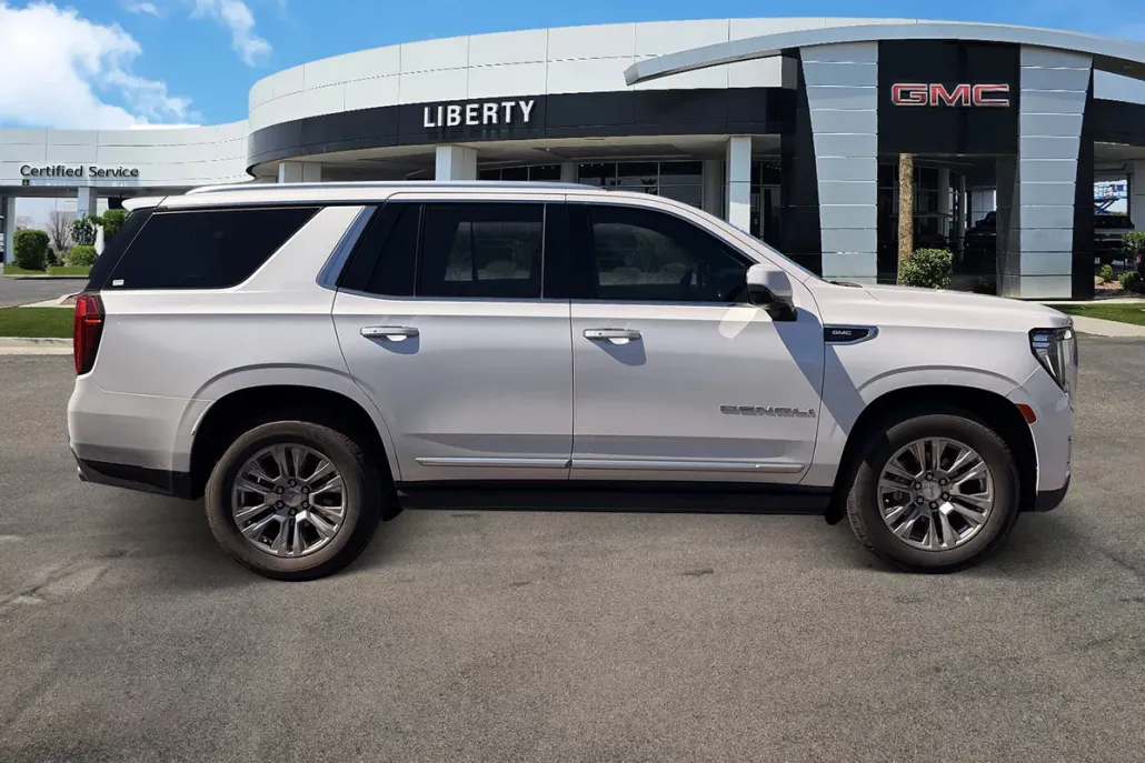 2023 Gmc Yukon Denali photo 1