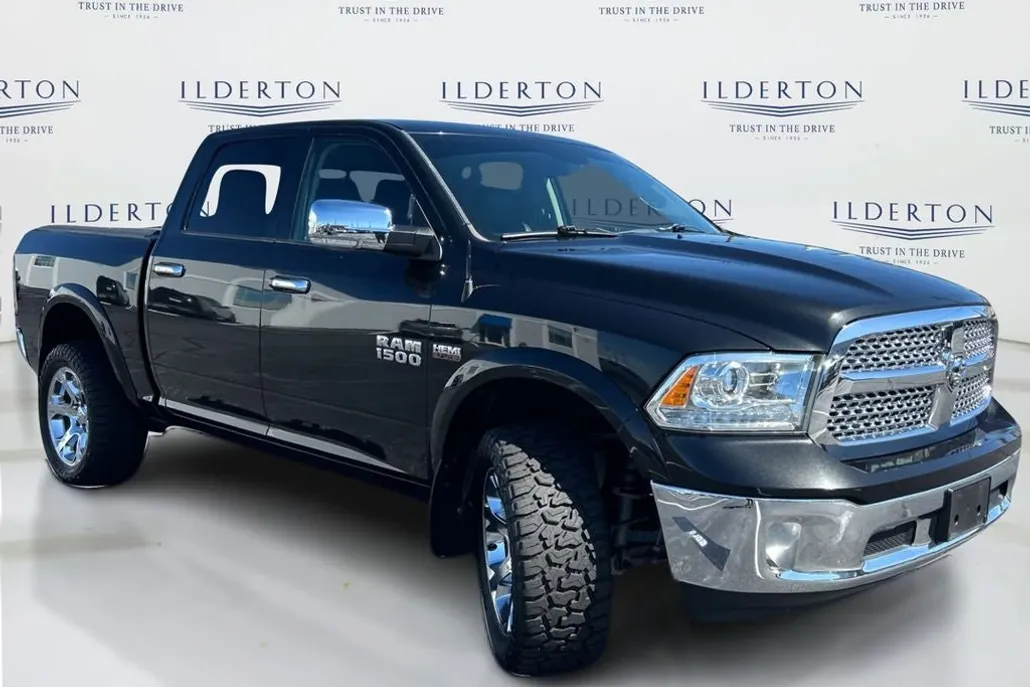 2017 Ram 1500 Laramie photo 1