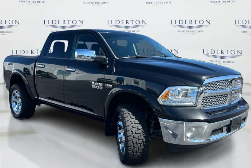 2017 Ram 1500 Laramie photo 1