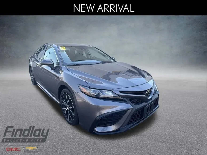 2023 Toyota Camry SE photo 1