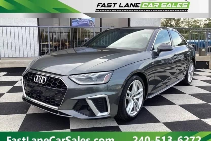 2023 Audi A4 45 S line Premium Plus photo 1