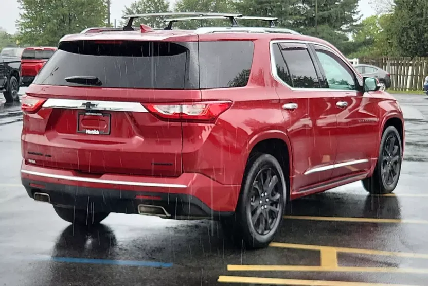 2019 Chevrolet Traverse Premier photo 1