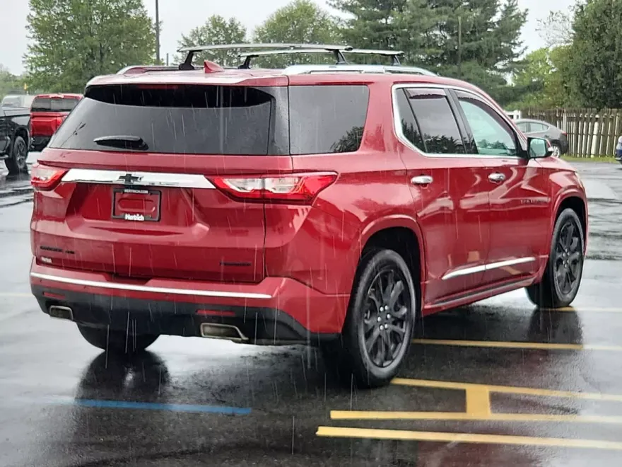 2019 Chevrolet Traverse Premier photo 1