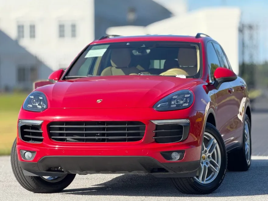 2016 Porsche Cayenne E-Hybrid photo 1