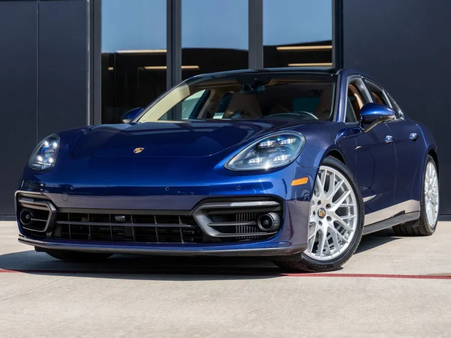 2022 Porsche Panamera Platinum photo 1