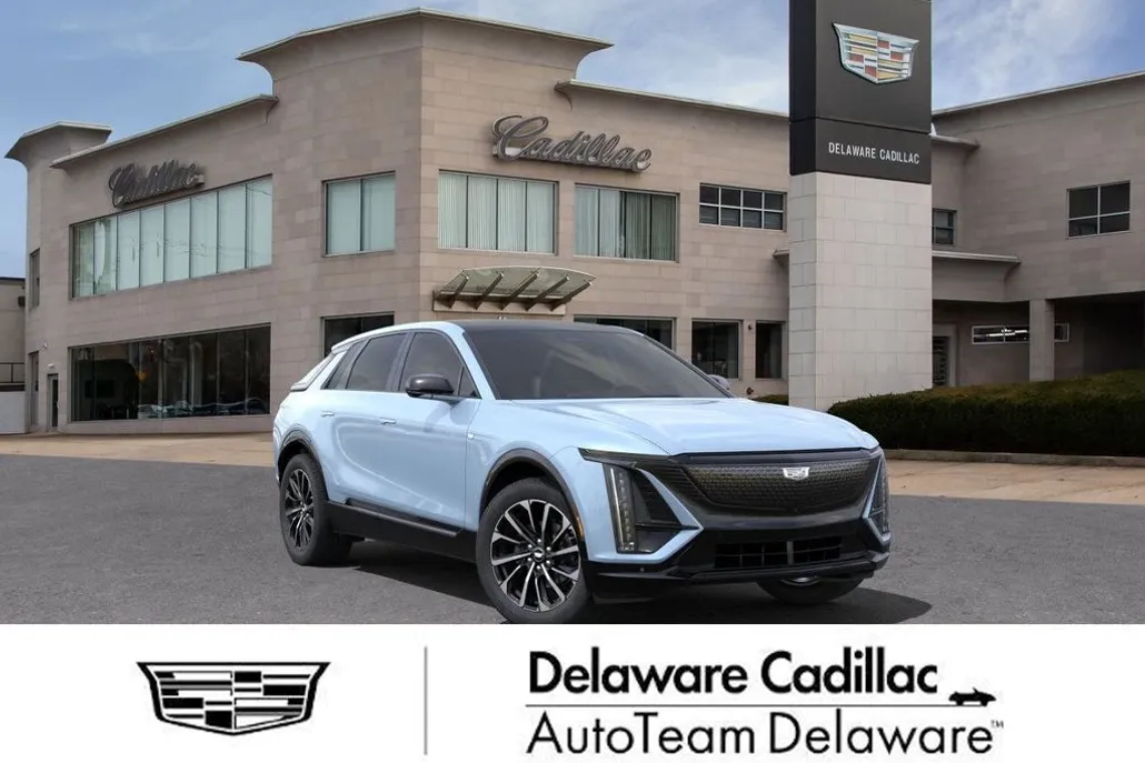 2025 Cadillac Lyriq Sport photo 1