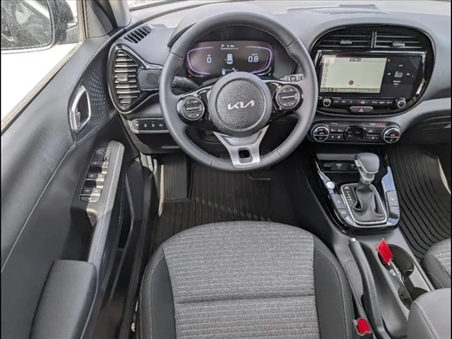 2025 Kia Soul EX photo 1