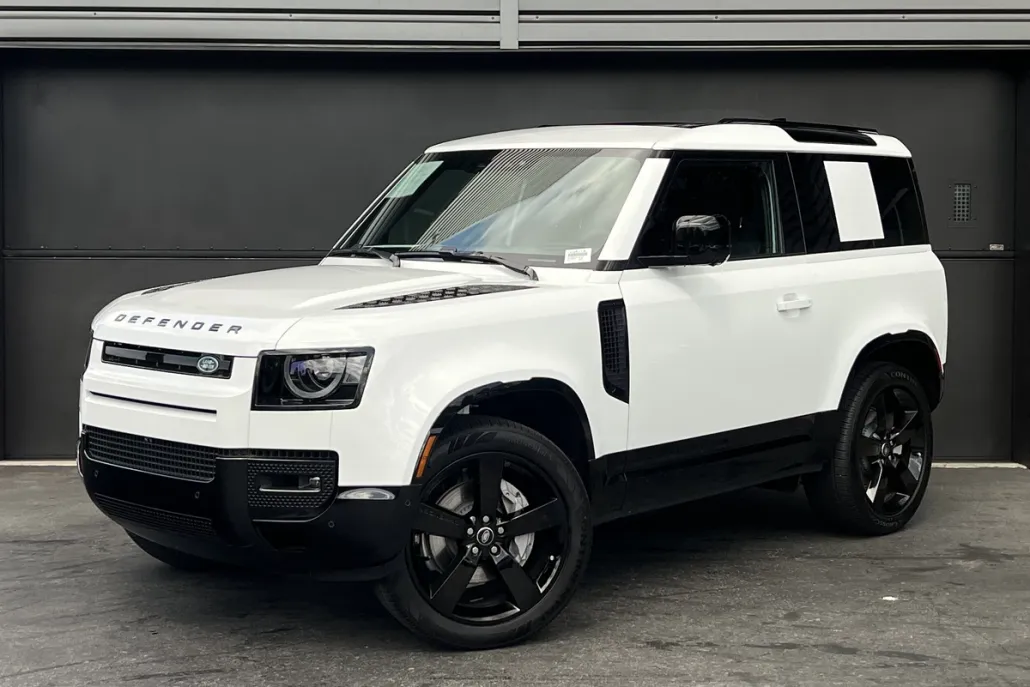 2025 Land Rover Defender 90 X-Dynamic SE photo 1