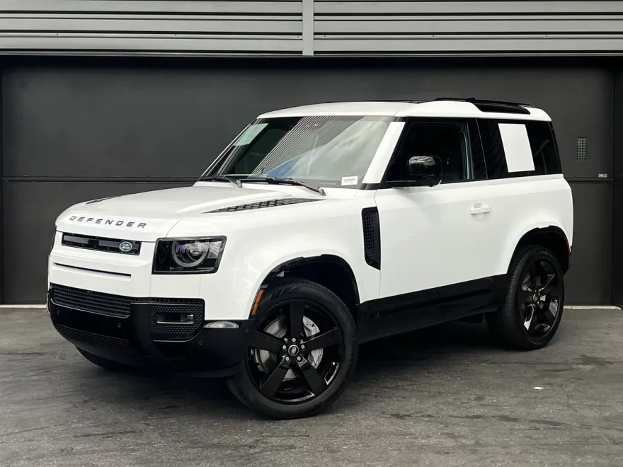 2025 Land Rover Defender 90 X-Dynamic SE photo 1