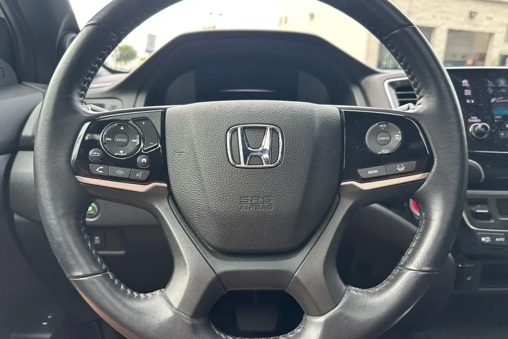 2021 Honda Passport Touring photo 1