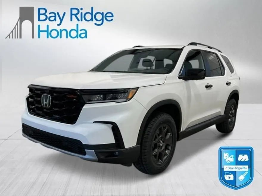 2025 Honda Pilot TrailSport photo 1