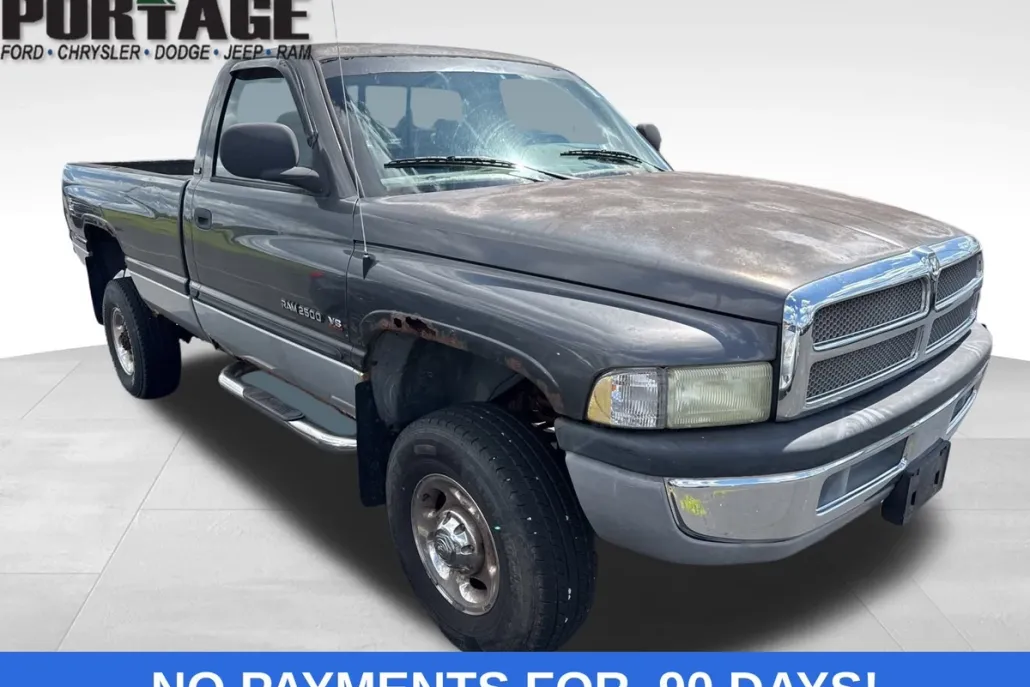 2002 Dodge Ram SLT photo 1