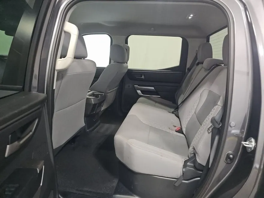 2024 Toyota Tundra SR5 photo 1