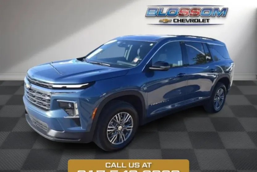 2025 Chevrolet Traverse photo 1