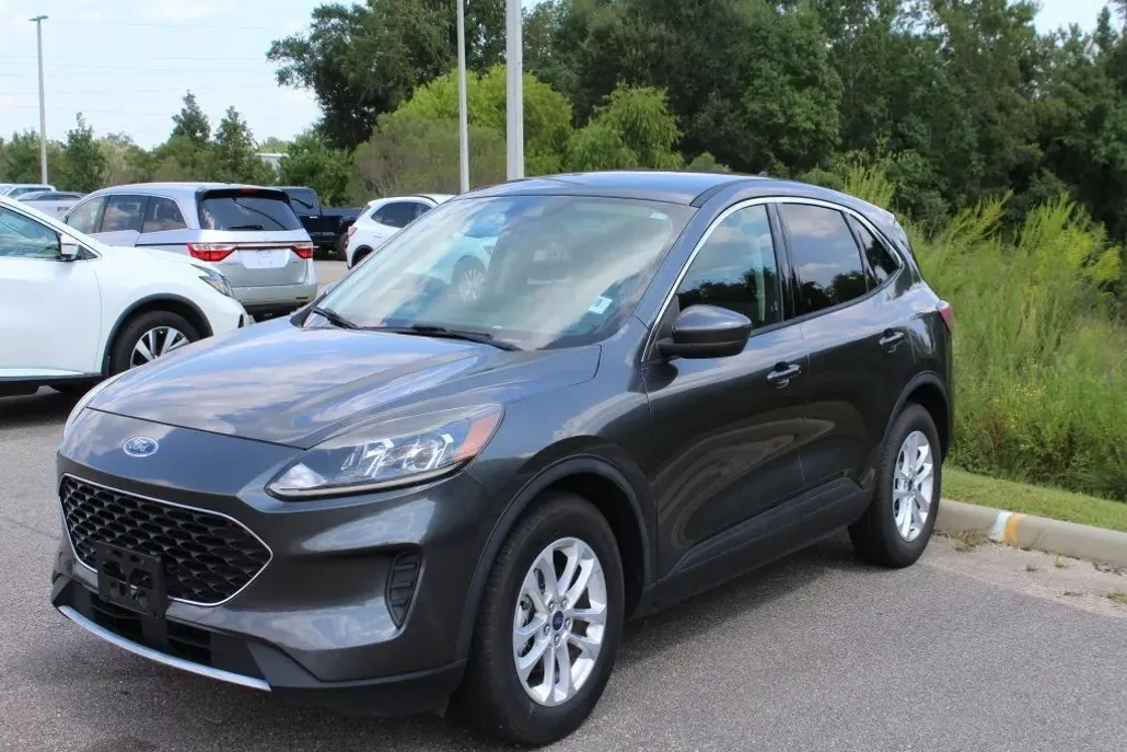 2020 Ford Escape SE photo 1