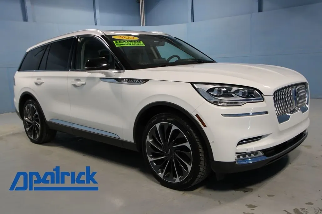 2023 Lincoln Aviator Reserve photo 1