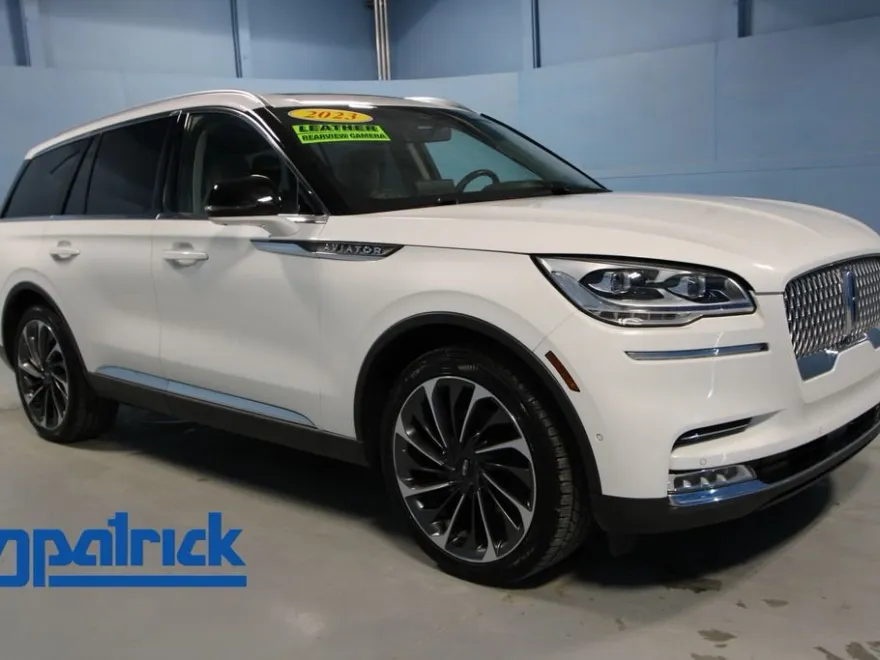 2023 Lincoln Aviator Reserve photo 1