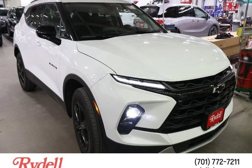 2023 Chevrolet Blazer 2LT photo 1