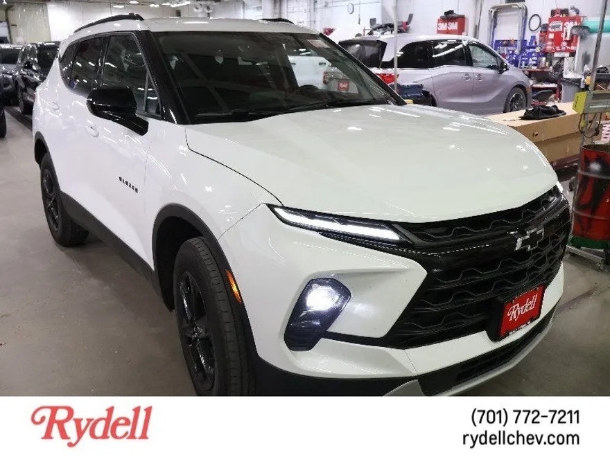 2023 Chevrolet Blazer 2LT photo 1