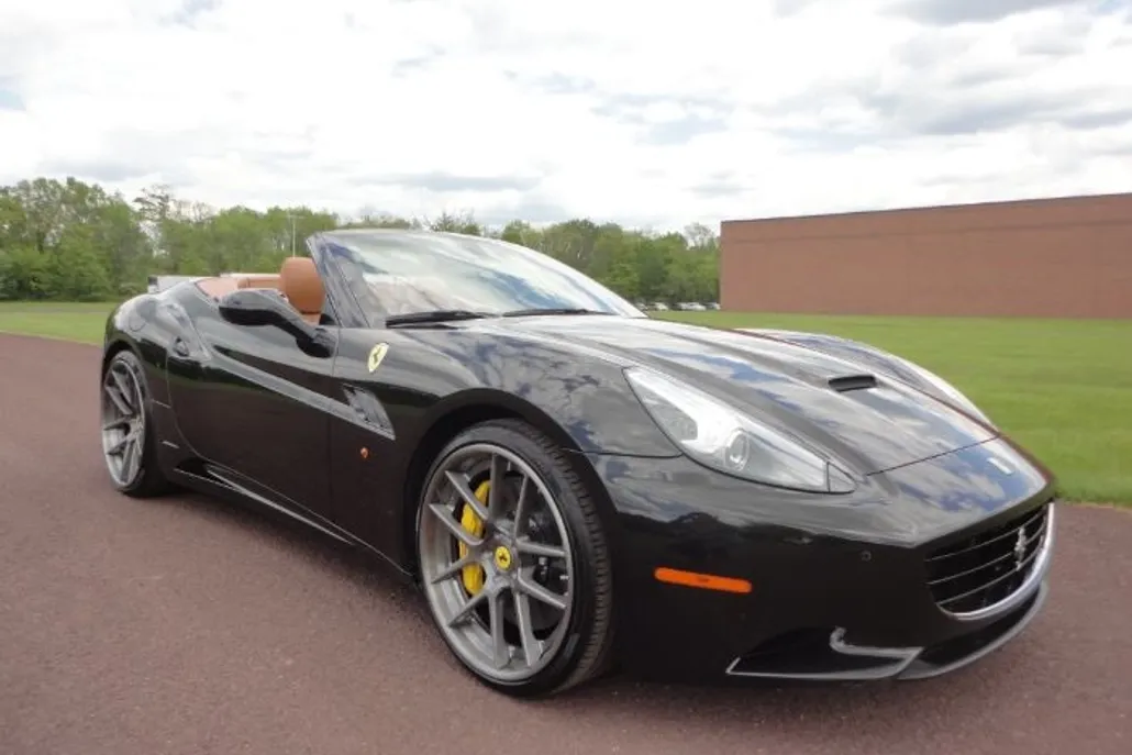 2010 Ferrari California photo 1