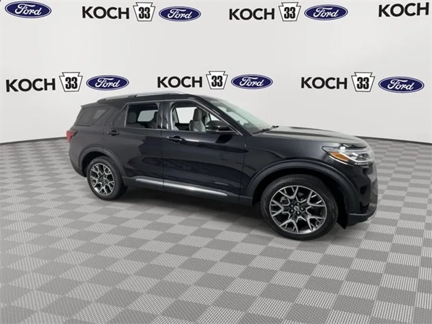 2025 Ford Explorer Platinum photo 1