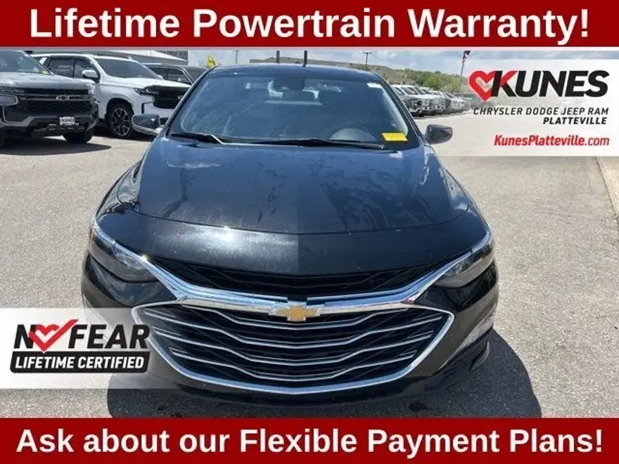2024 Chevrolet Malibu 1LT photo 1