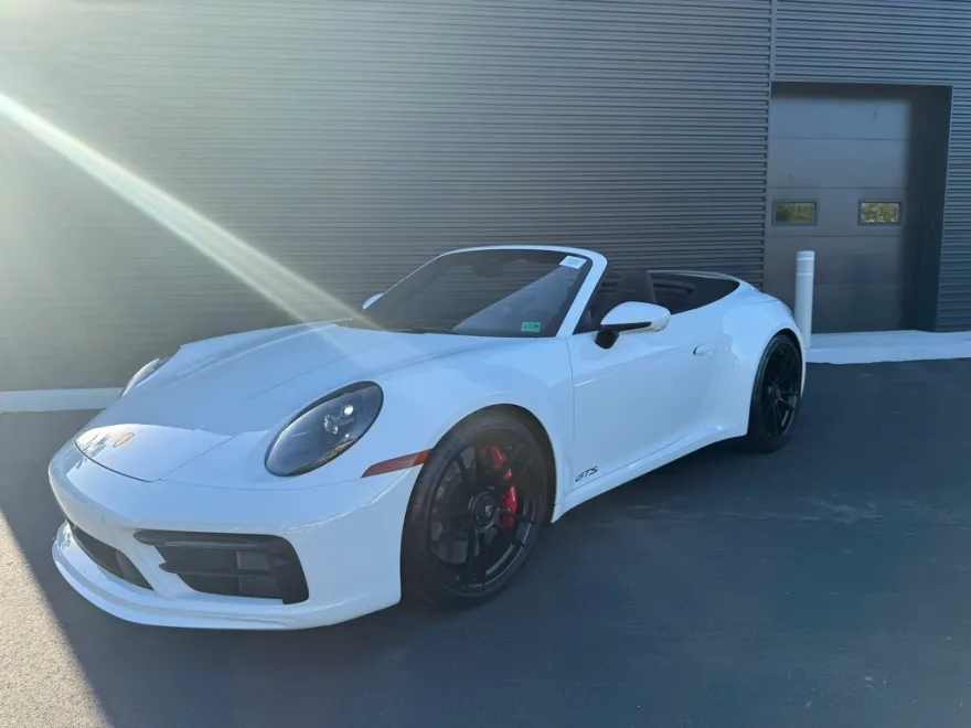 2023 Porsche 911 GTS photo 1