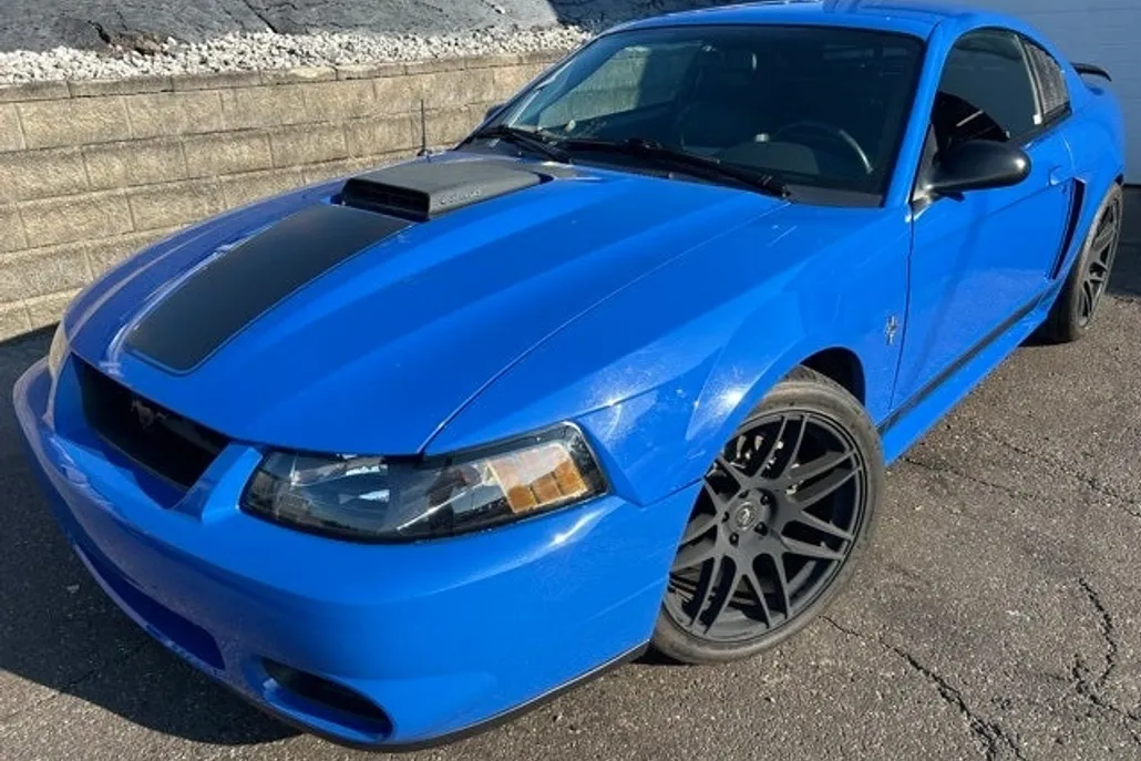2003 Ford Mustang Mach 1 Premium photo 1