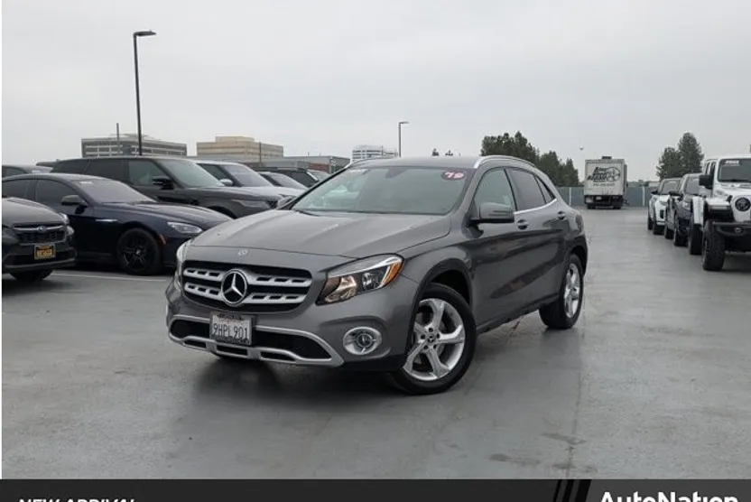 2019 Mercedes Benz GLA 250 photo 1