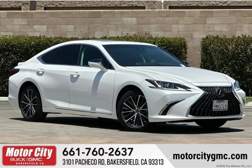 2024 Lexus ES 300h Premium photo 1