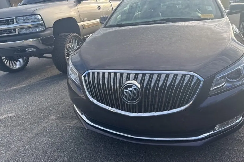 2015 Buick LaCrosse Premium II photo 1