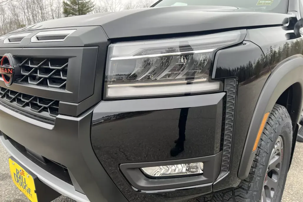 2025 Nissan Frontier PRO-4X photo 1