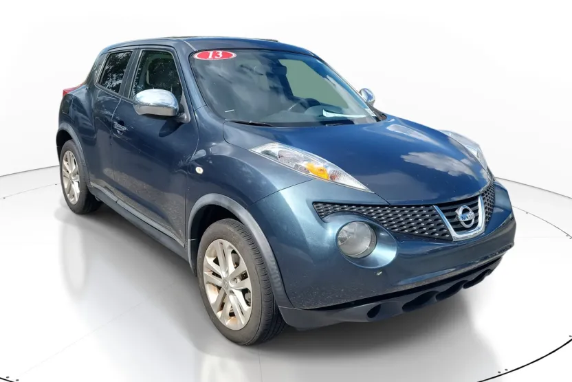 2013 Nissan Juke SV photo 1