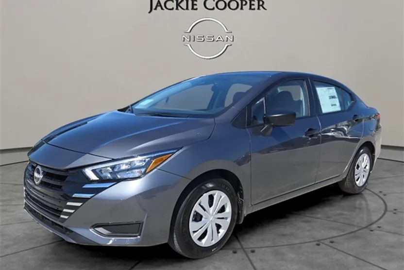 2025 Nissan Versa 1.6 S photo 1