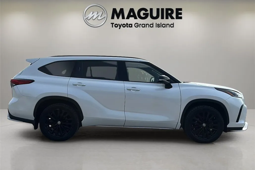 2023 Toyota Highlander XSE photo 1