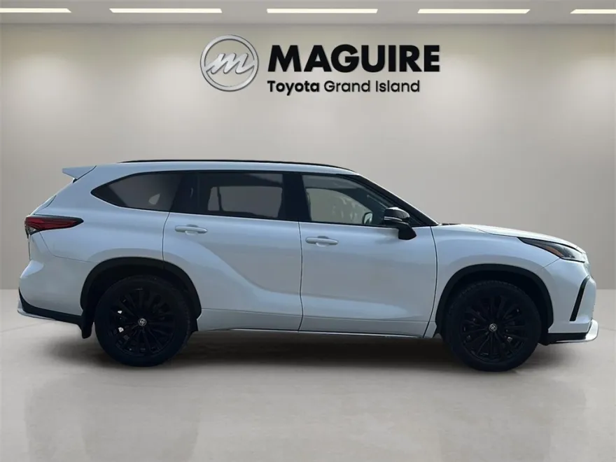 2023 Toyota Highlander XSE photo 1