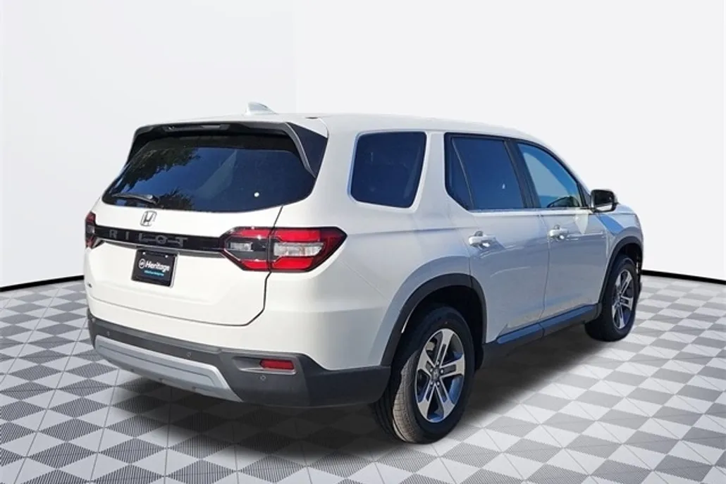 2025 Honda Pilot EX-L photo 1
