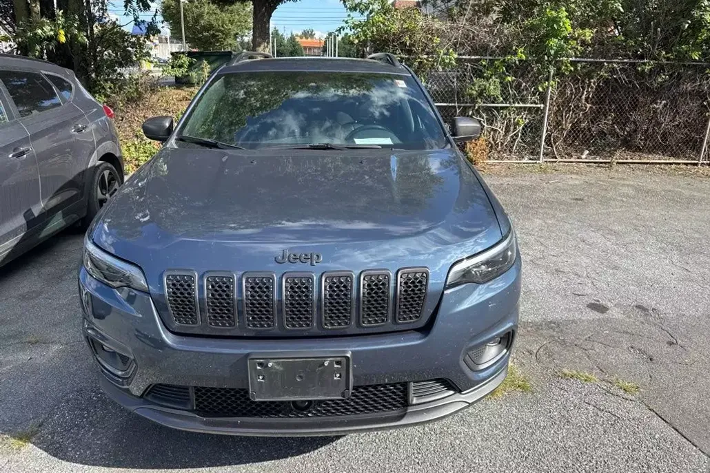 2021 Jeep Cherokee Latitude Lux photo 1