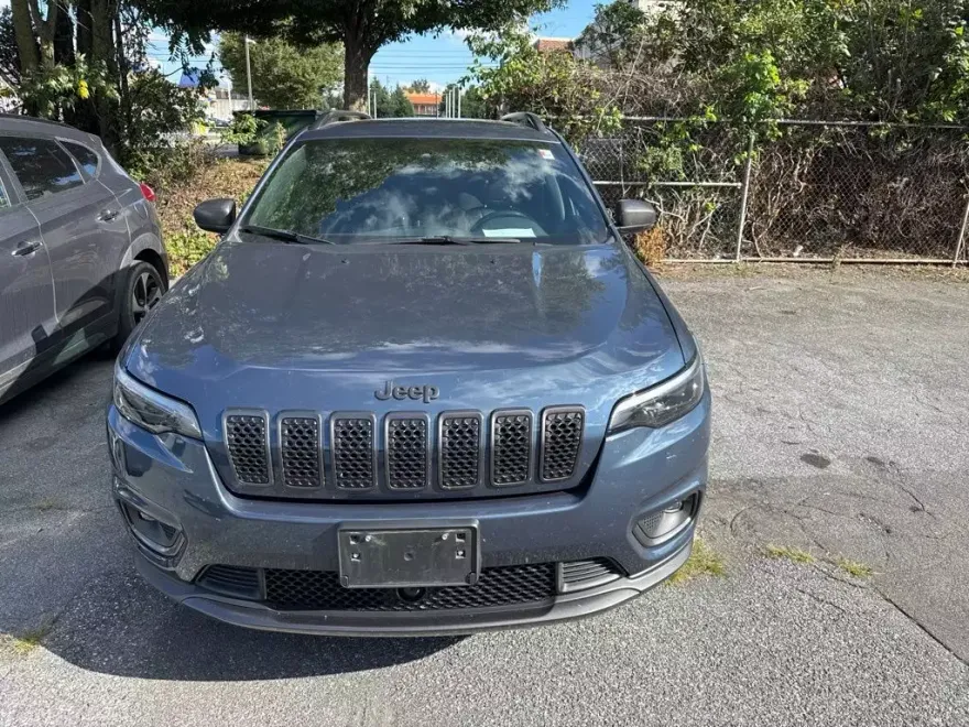 2021 Jeep Cherokee Latitude Lux photo 1