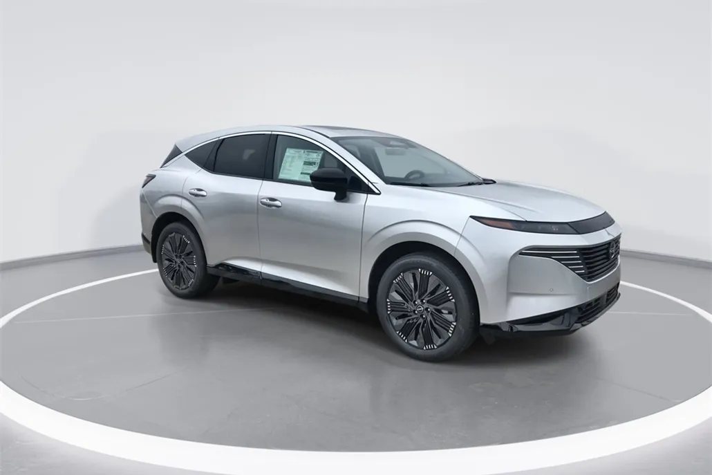 2025 Nissan Murano Platinum photo 1