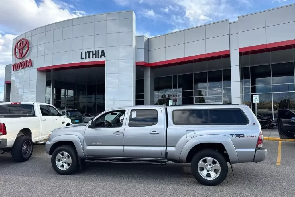 2015 Toyota Tacoma V6 photo 1